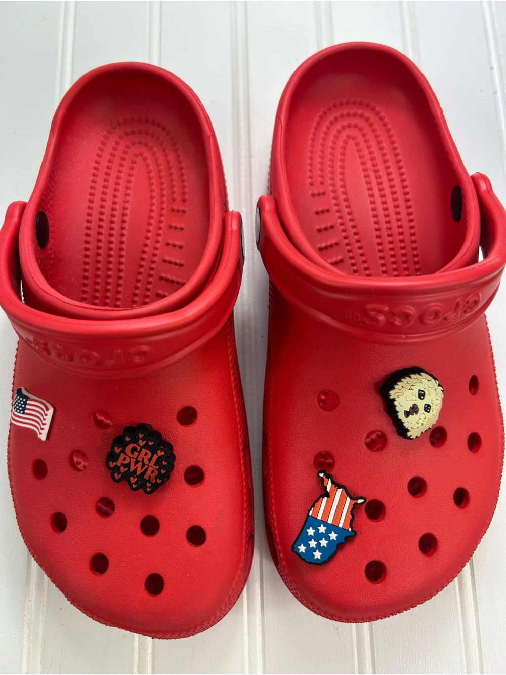 CROCS Clogs Red Classic Strap Slip On Sandals Jibbitz Size 8